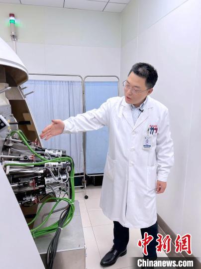 鼎点娱乐官方:中新健康丨专家揭秘伽玛刀:为高龄、不能接受手术肿瘤患者带来福音